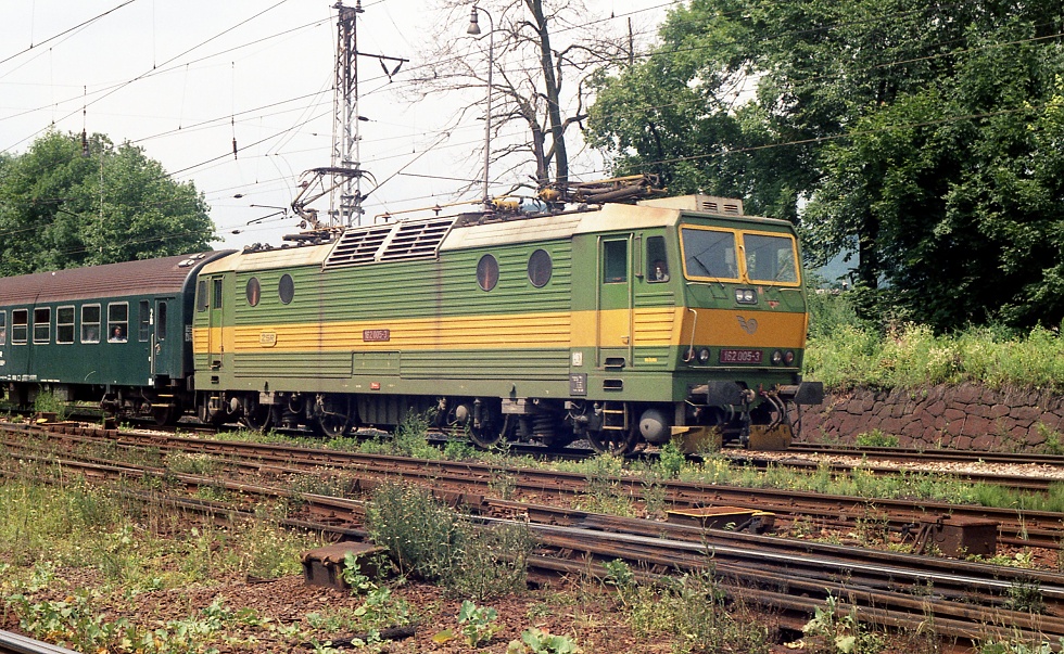 162 005-3