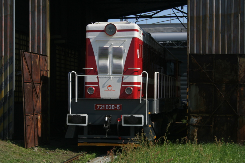 721 030-5