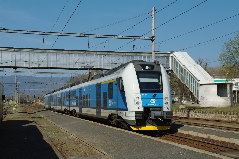 440 005-7