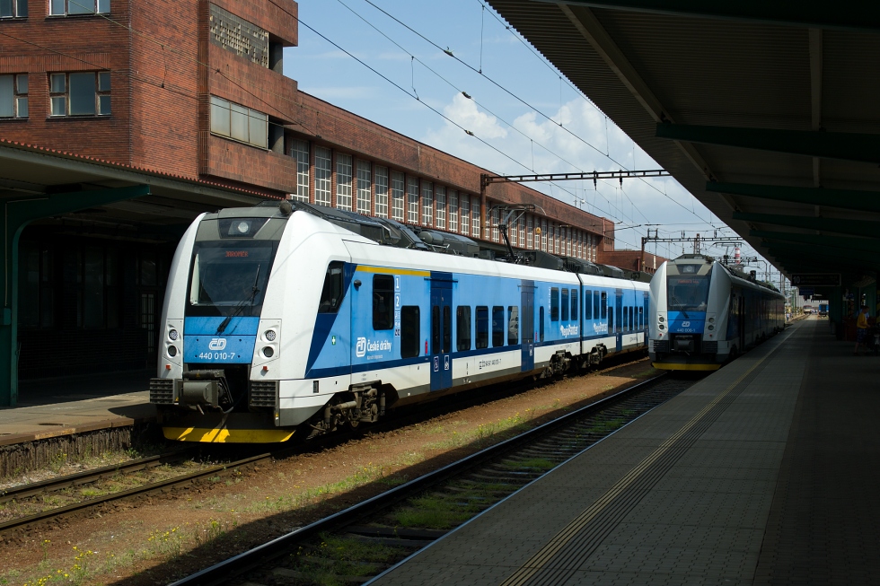 440 010-7