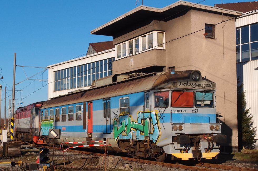 460 021-9