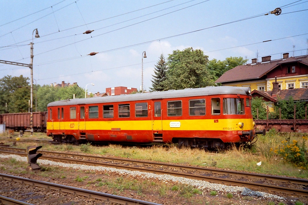 820 046-1