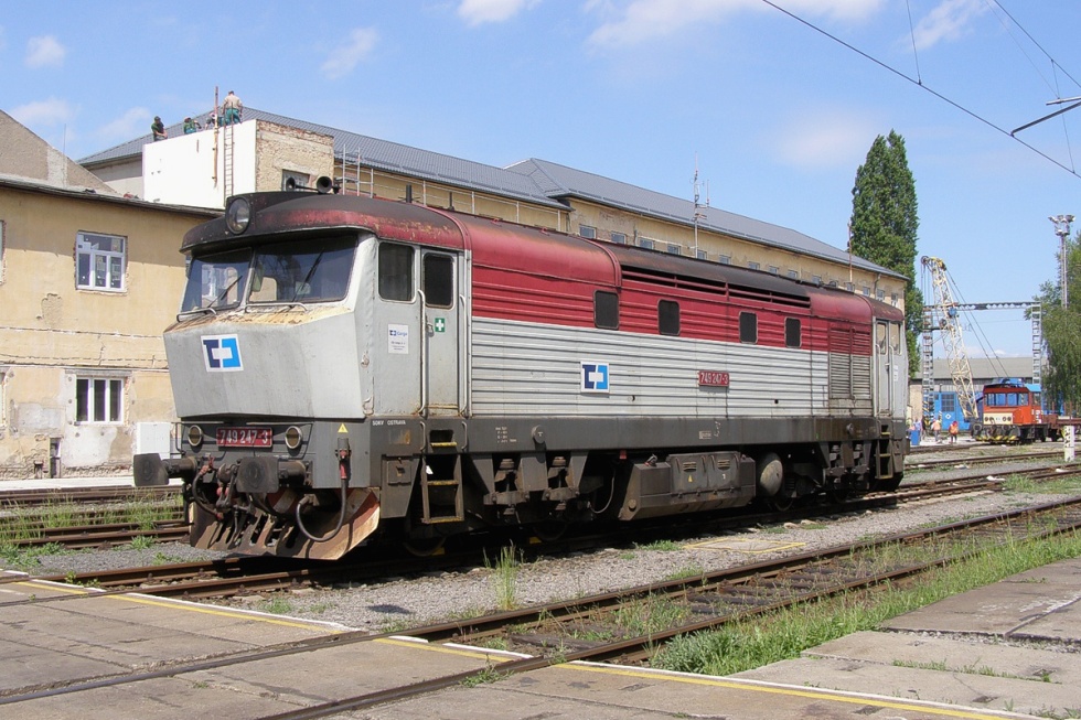 749 247-3