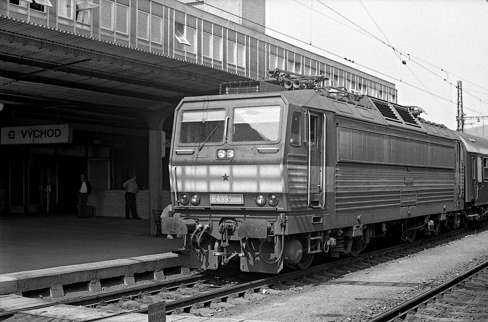 E499.3008