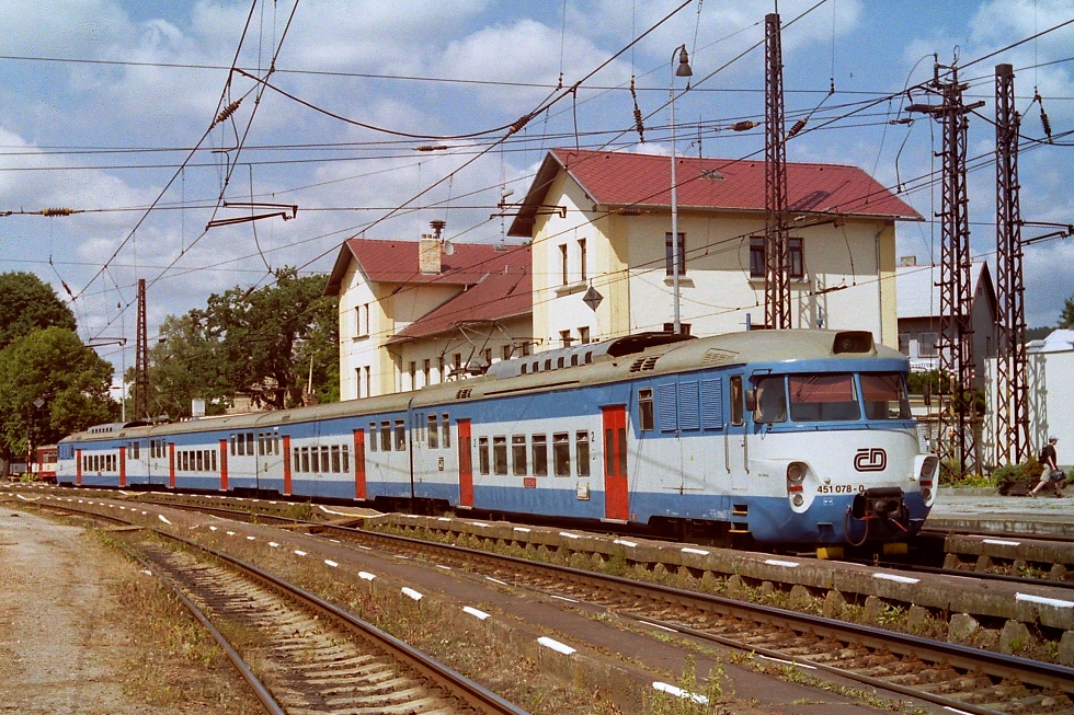 451 078-0