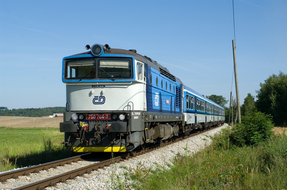 750 704-9