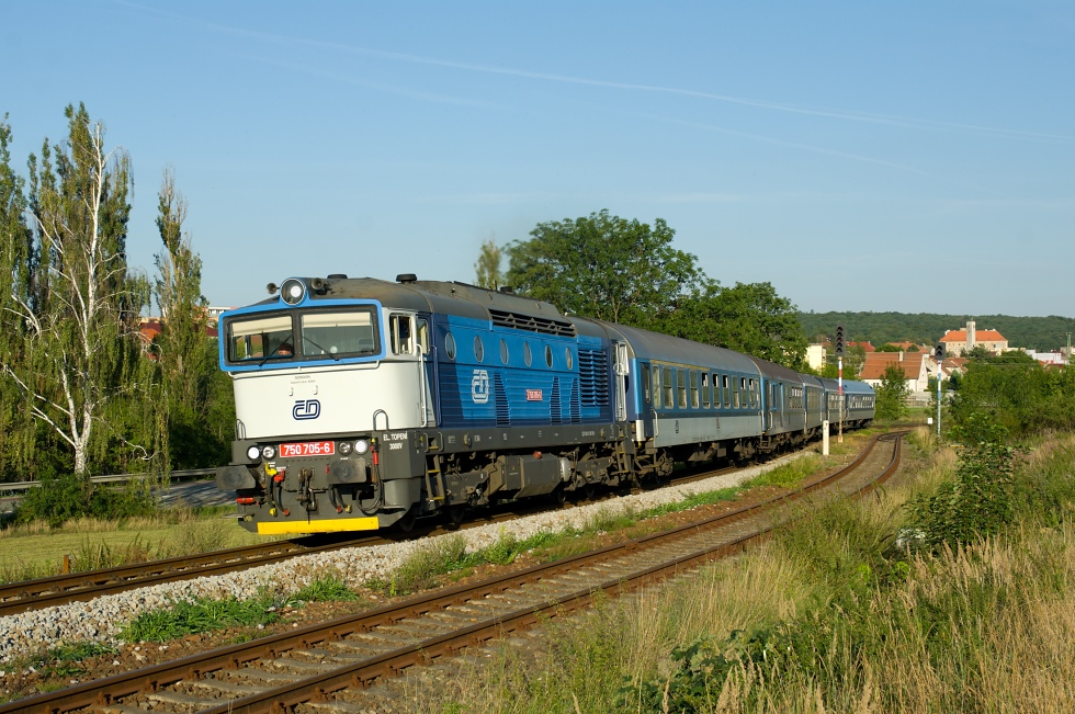 750 705-6