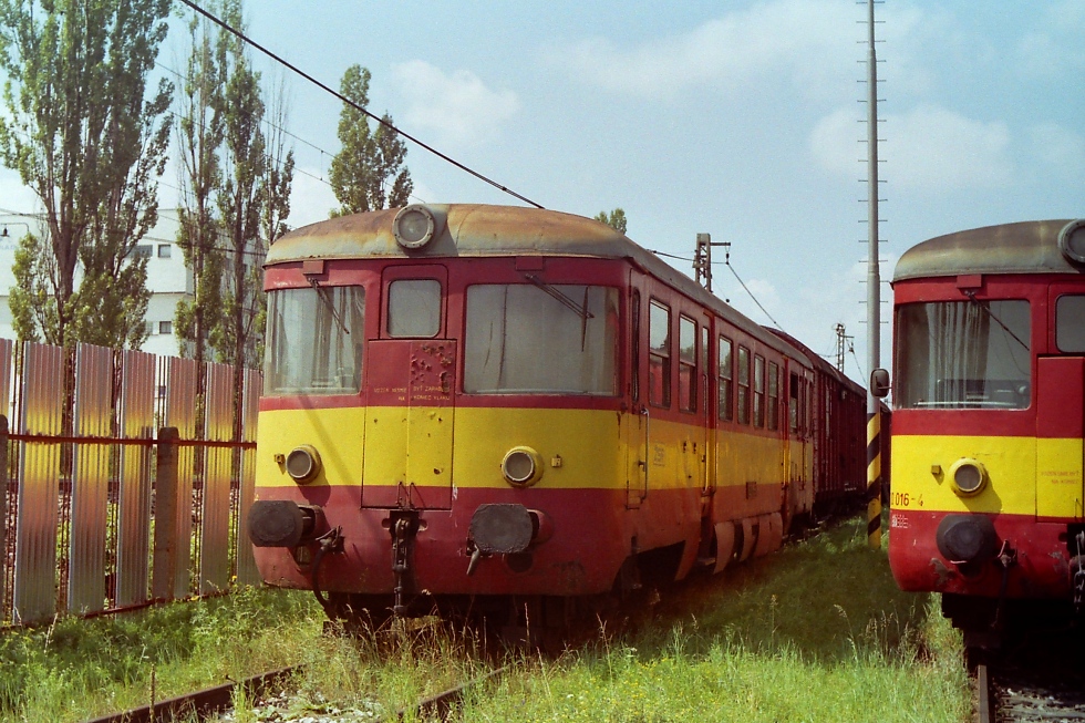 820 015-6