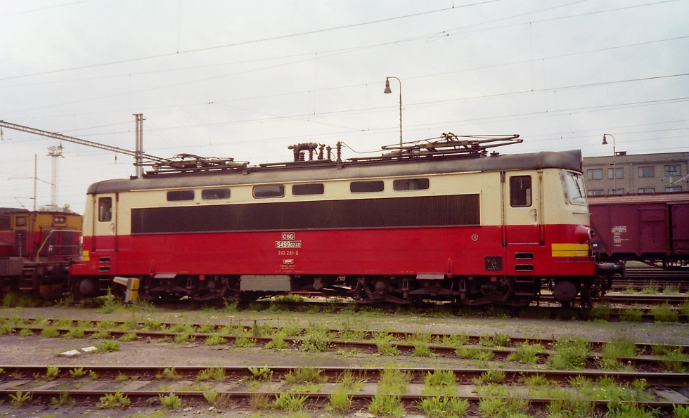 242 240-0
