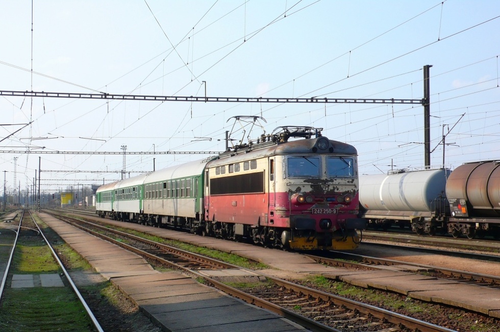 242 250-9