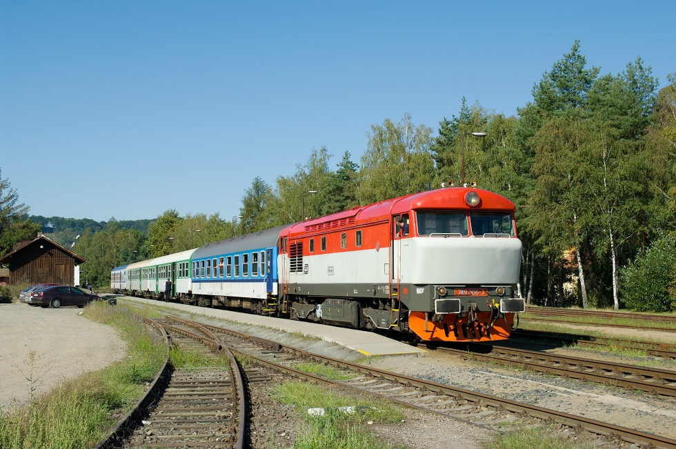 749 006-3