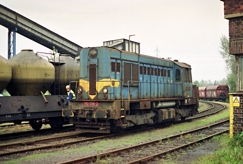 740 596-2