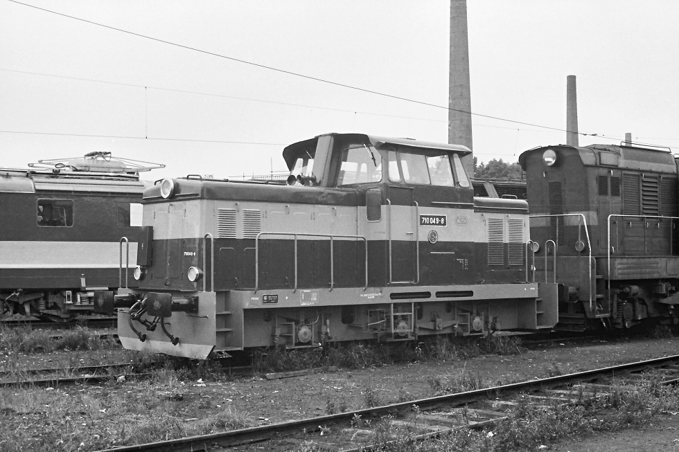 710 049-8