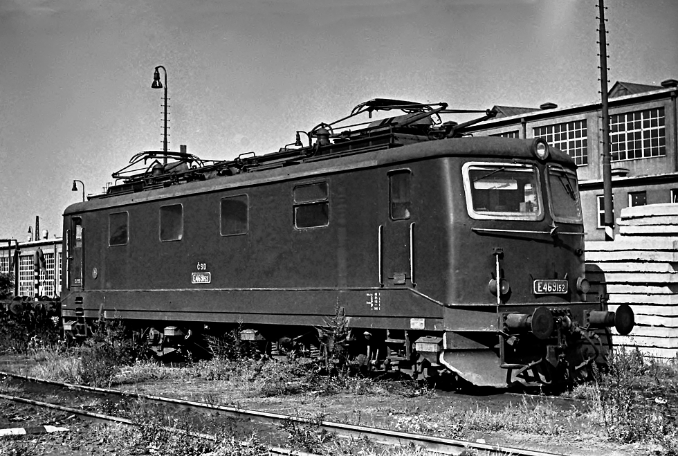 E469.152