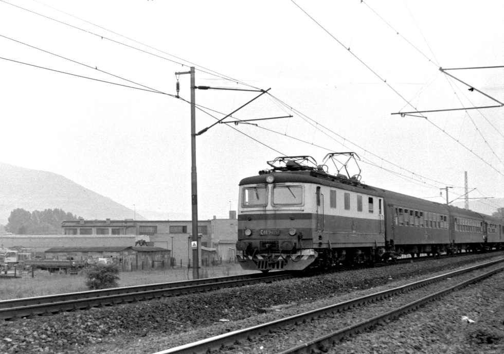 E469.1023
