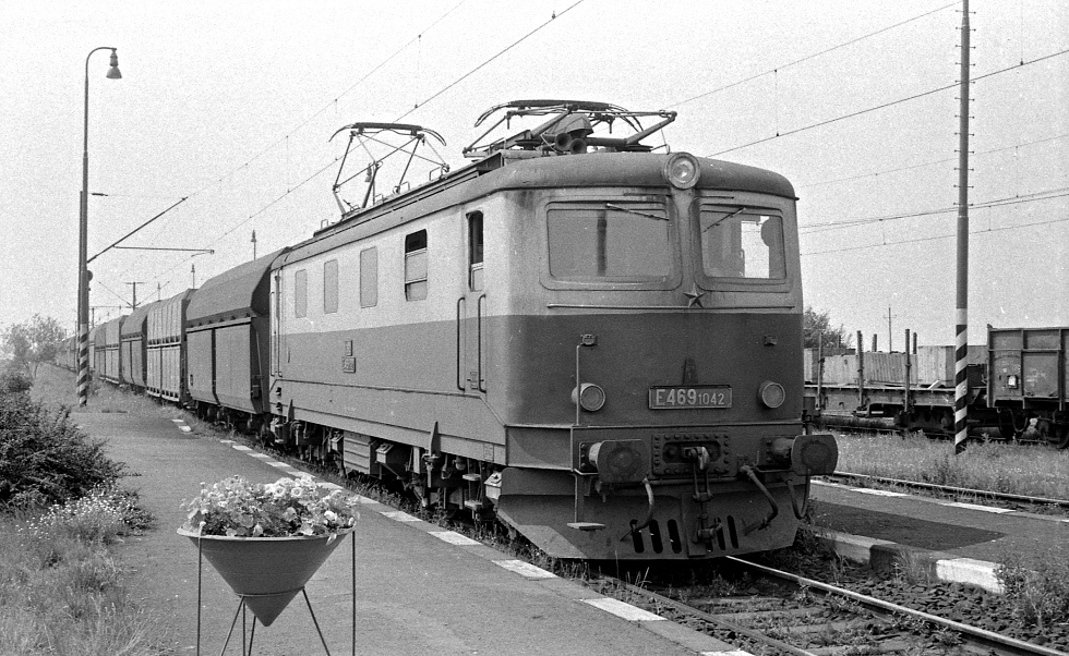 E469.1042