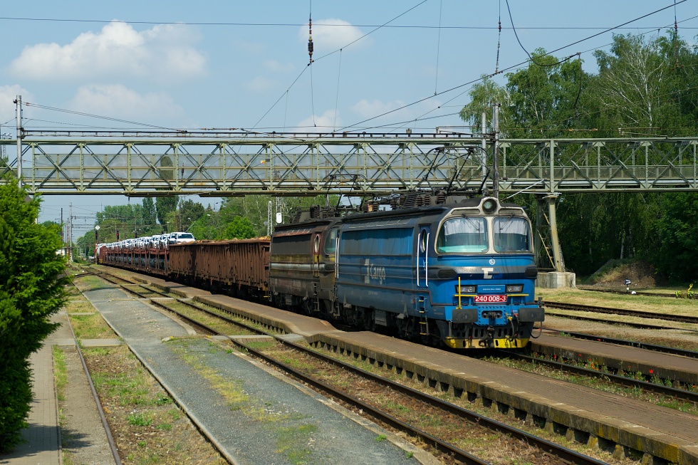 240 008-3