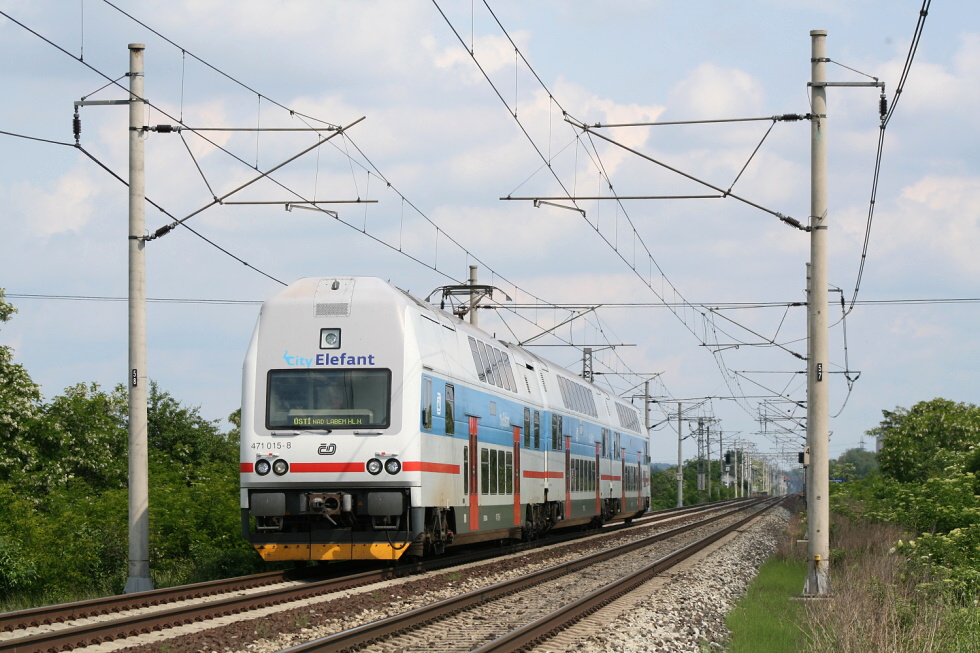 471 015-8