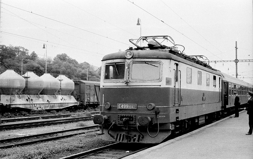 E499.1042