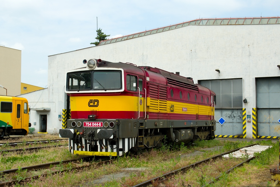 754 044-6