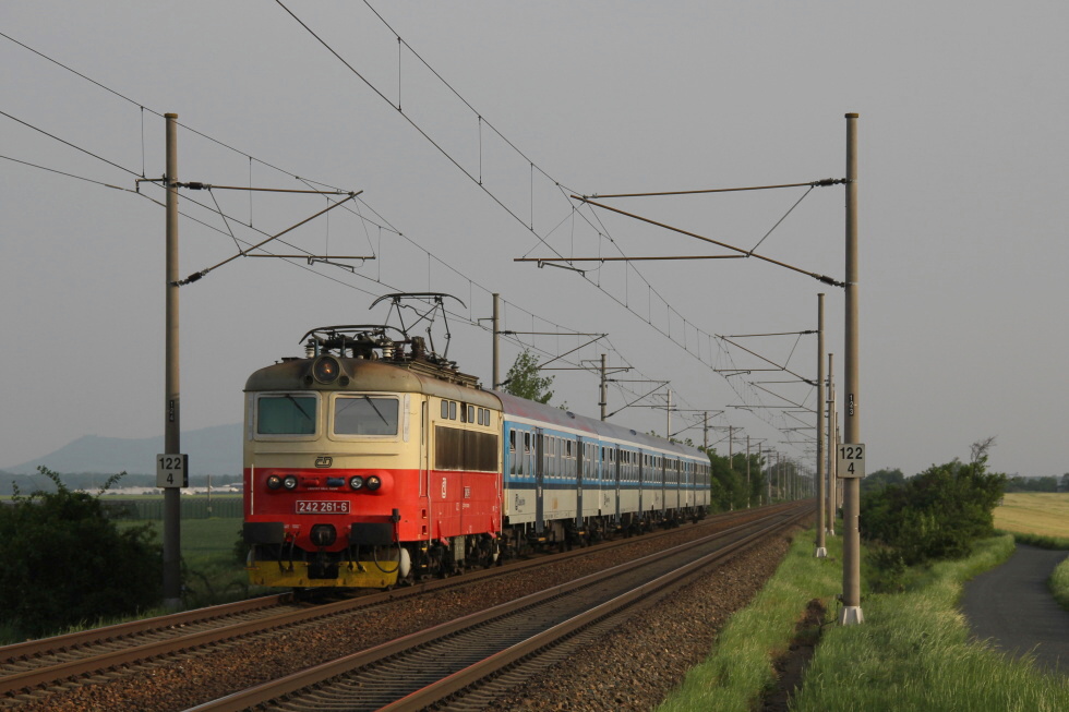 242 261-6