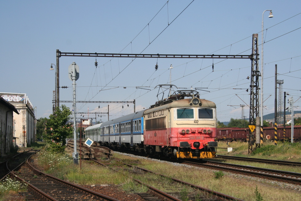 242 268-1