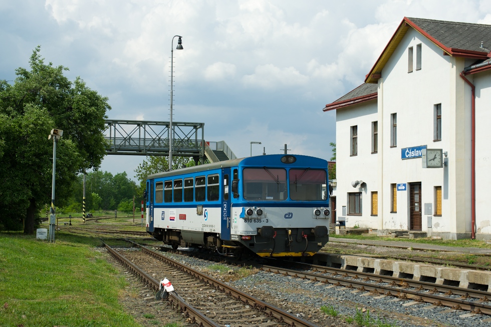 810 635-3
