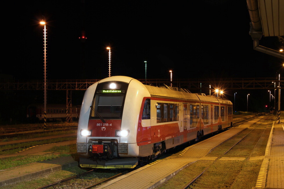 861 018-4