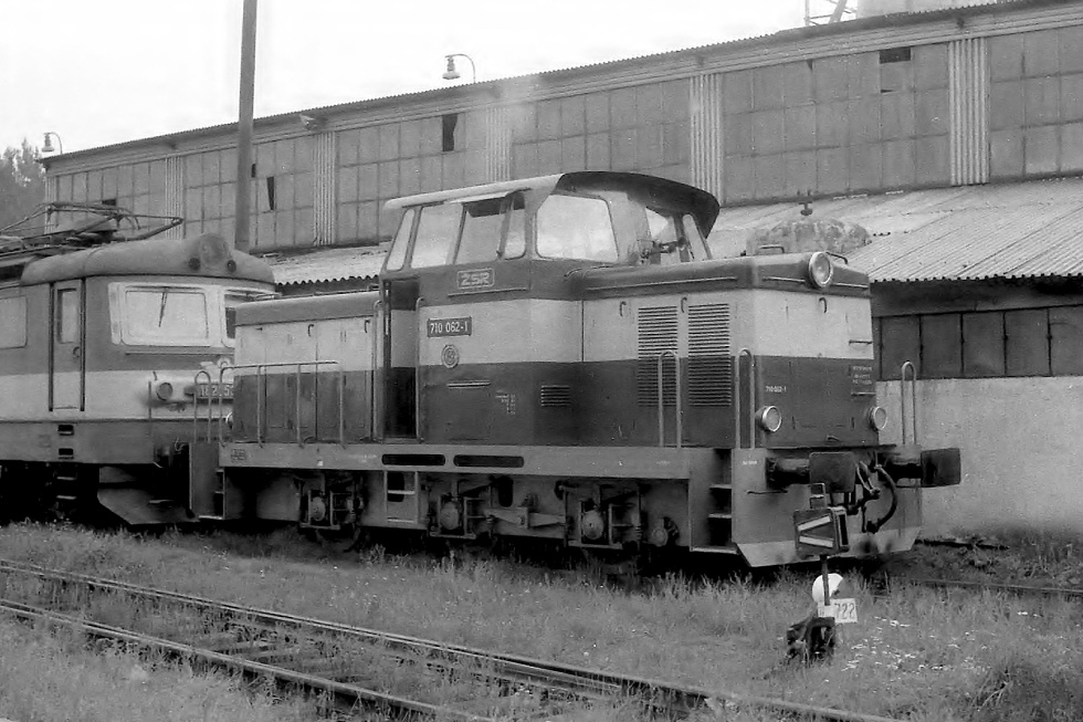 710 062-1