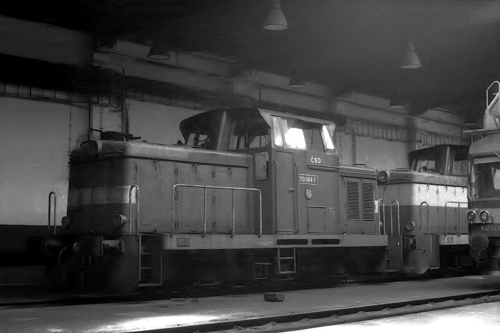 710 064-7