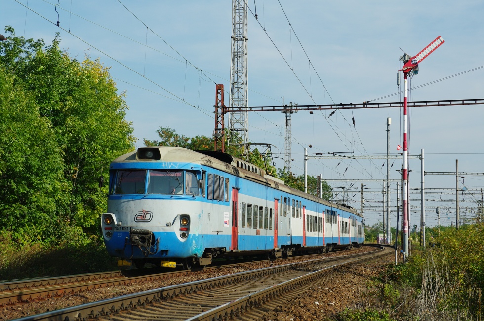 451 021-0