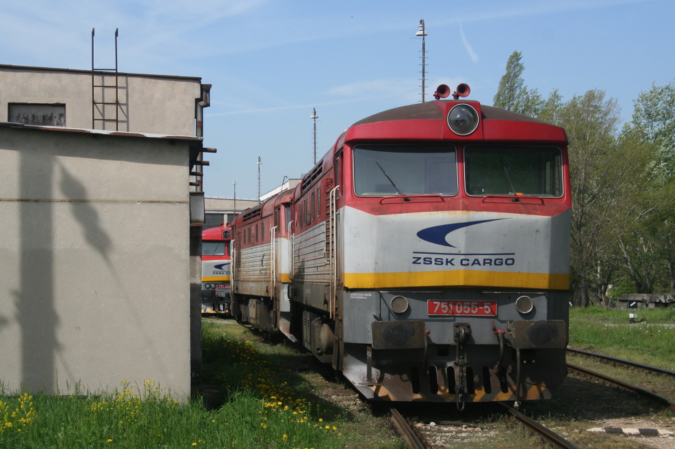 751 055-5