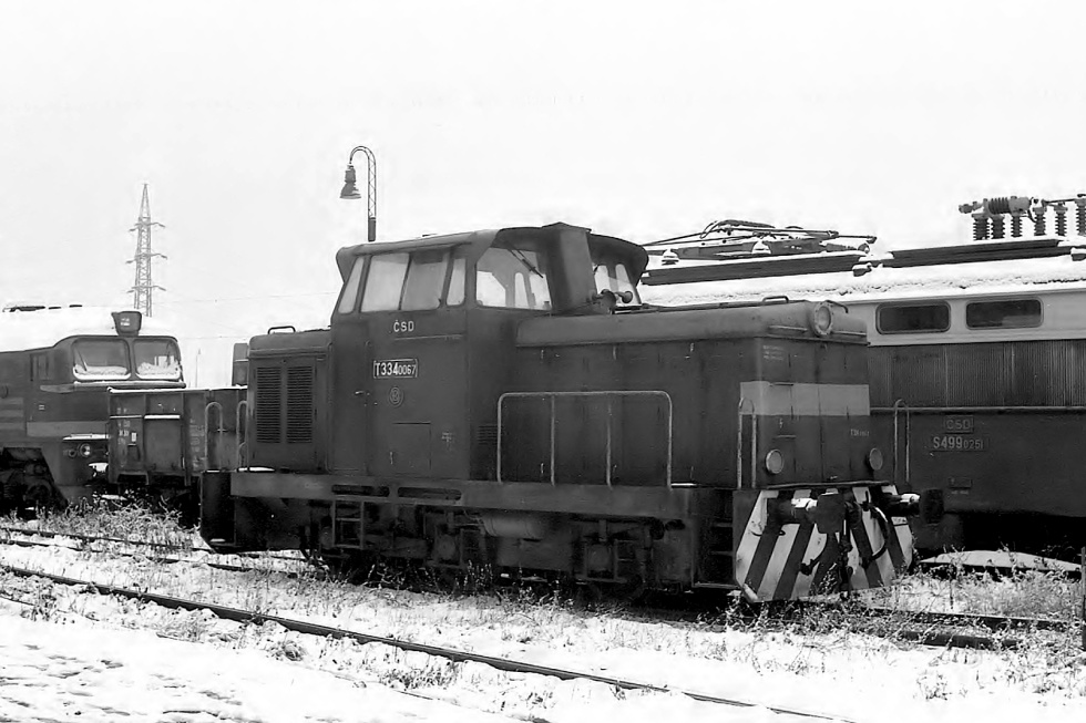 710 067-0