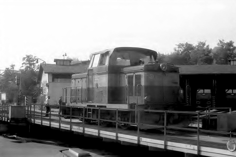 710 071-2
