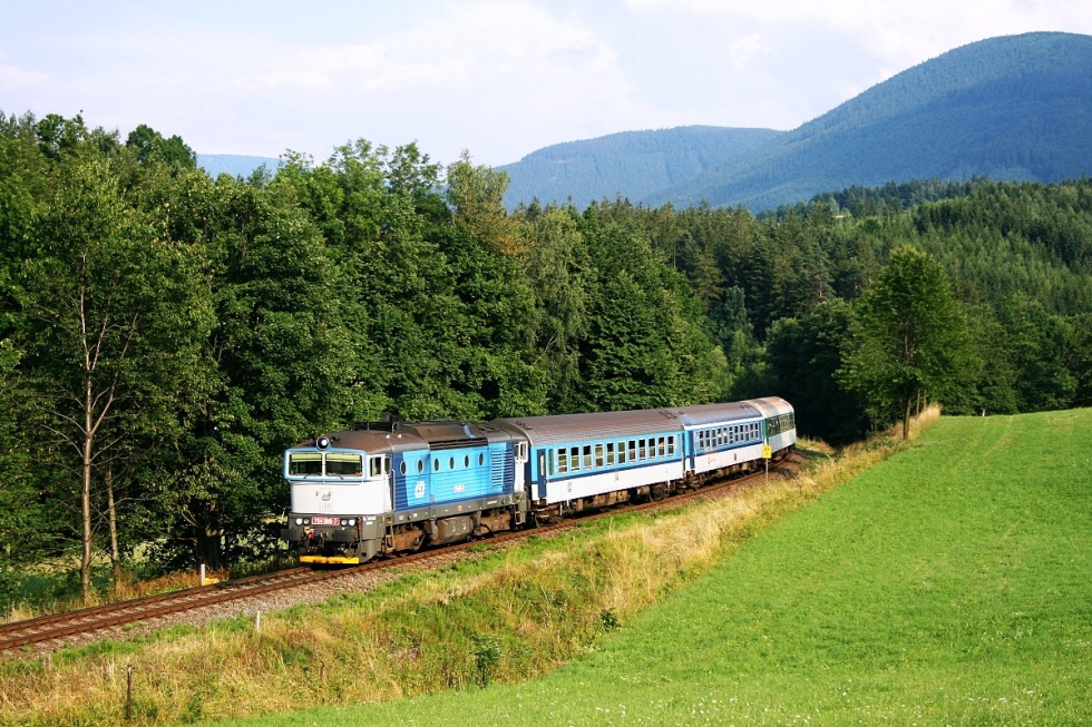 754 086-7
