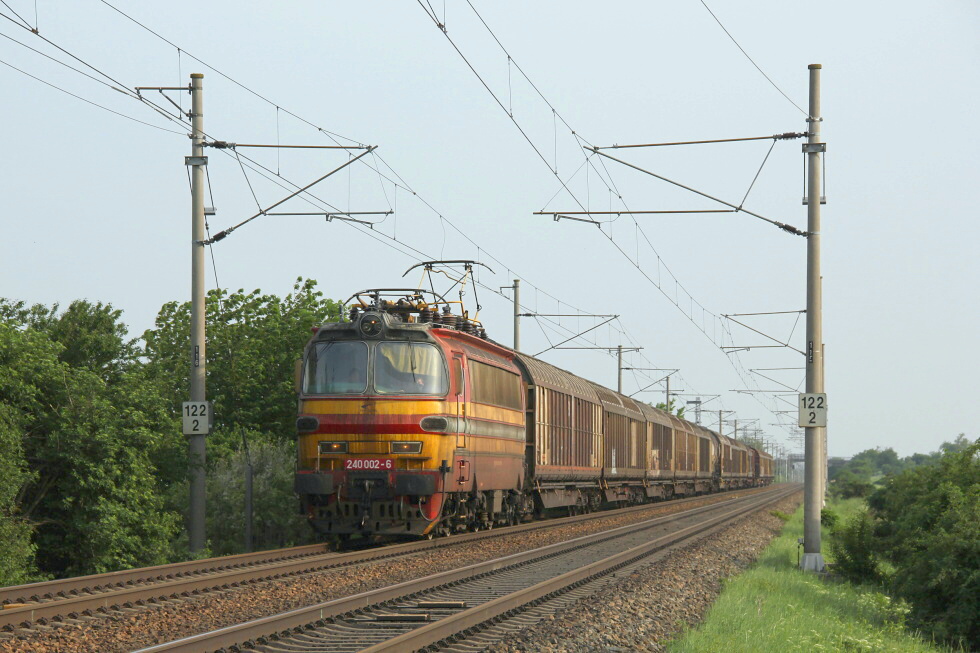 240 002-6