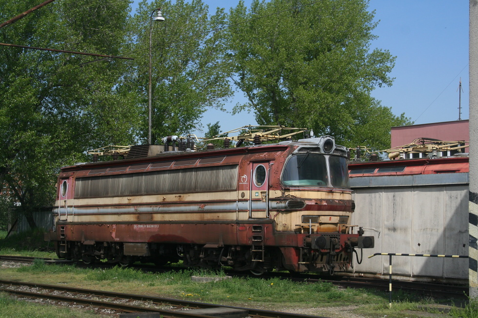 240 131-3