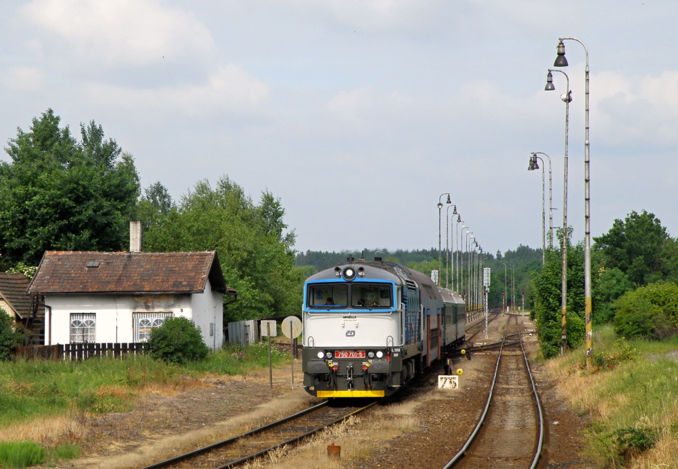 750 701-5