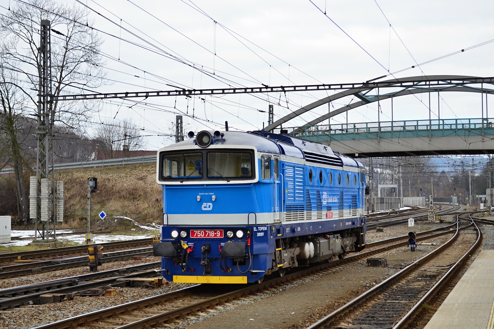 750 718-9
