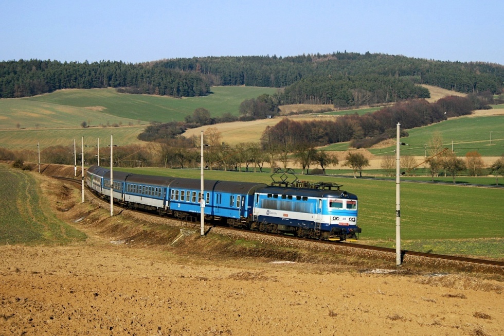 242 208-7
