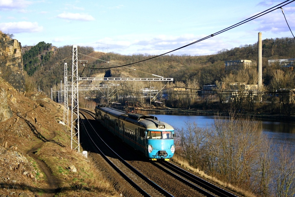 451 025-1