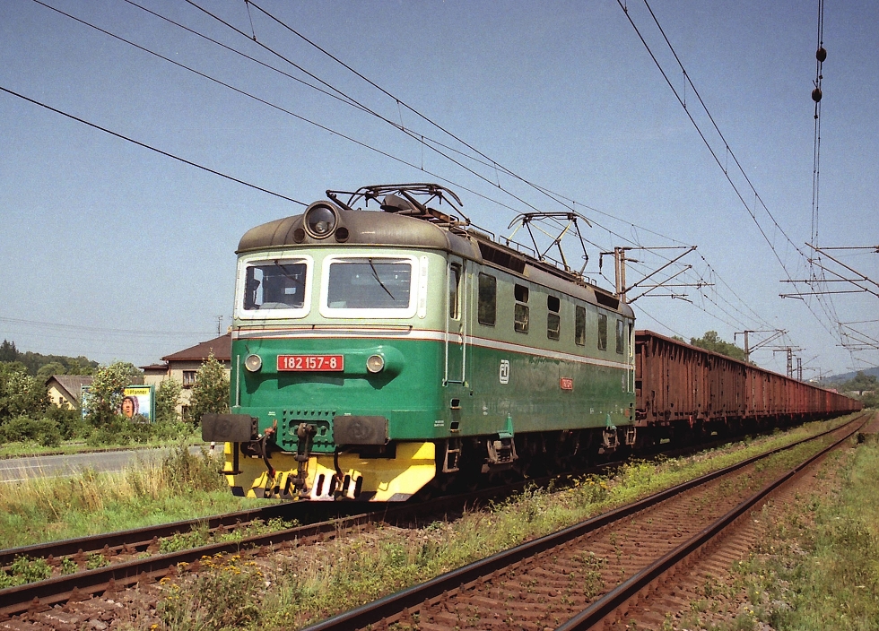182 157-8