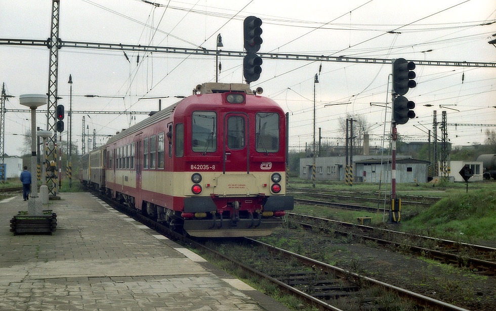 842 035-8