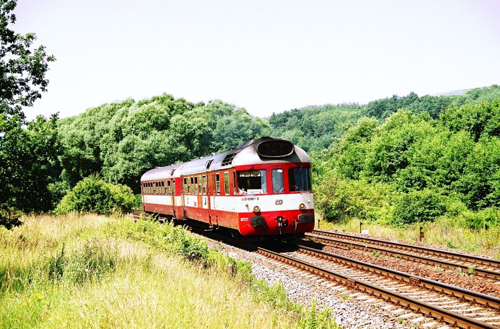 850 030-8