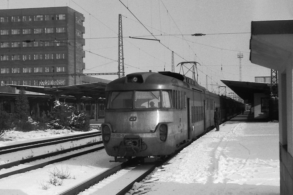 451 050-9