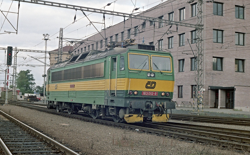 163 012-8