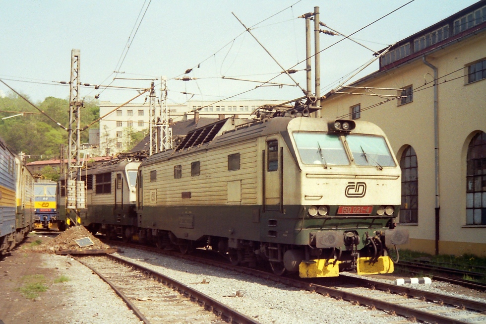 150 021-4