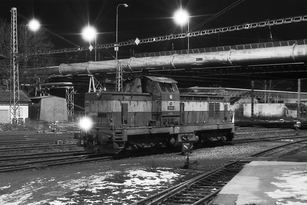 735 197-6