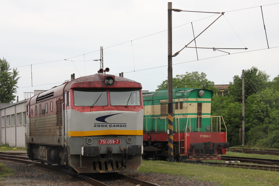 751 059-7