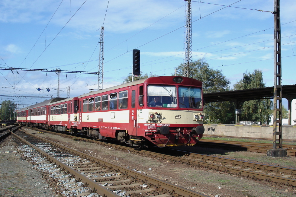 810 400-2